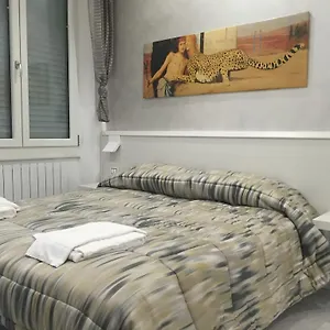 Picaflor Art & Vendégház Milánó